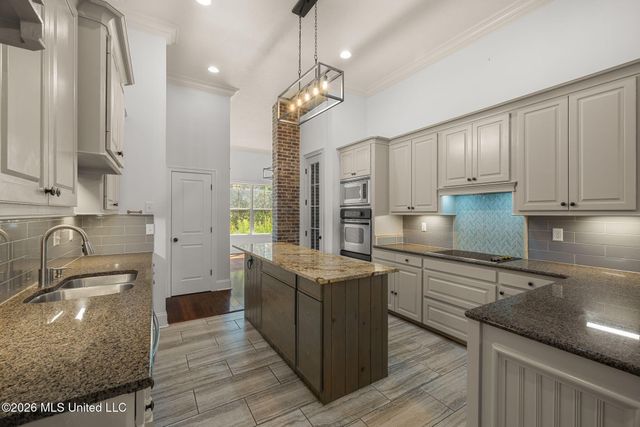 118 Flowers Lane, Brandon, MS 39047