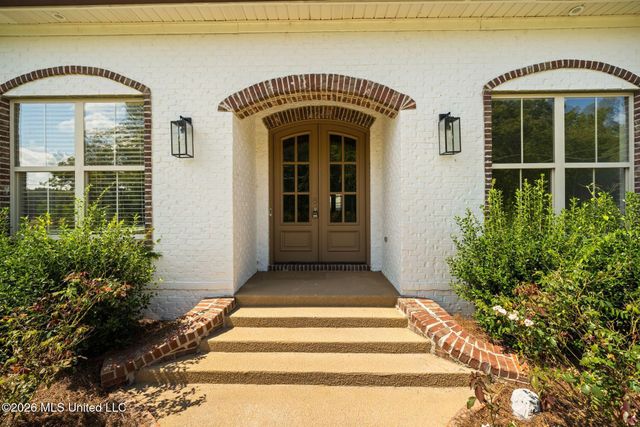 118 Flowers Lane, Brandon, MS 39047