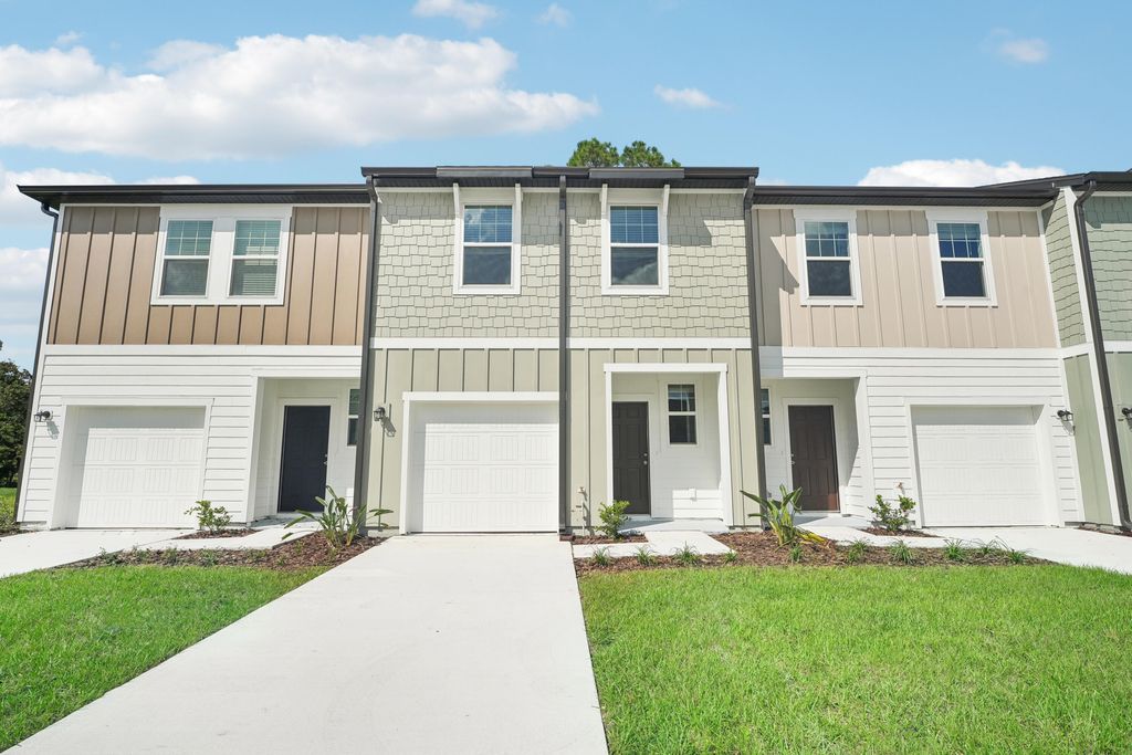 185 Cotton Leaf Boulevard, Summerville, SC 29486