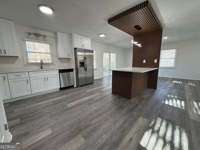 4675 Lincoln Way SW, Lilburn, GA 30047