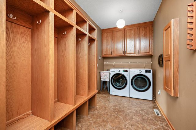 4749 S Lake Sarah Drive, Independence, MN 55359