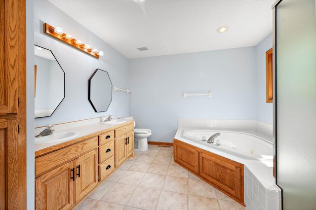 4749 S Lake Sarah Drive, Independence, MN 55359