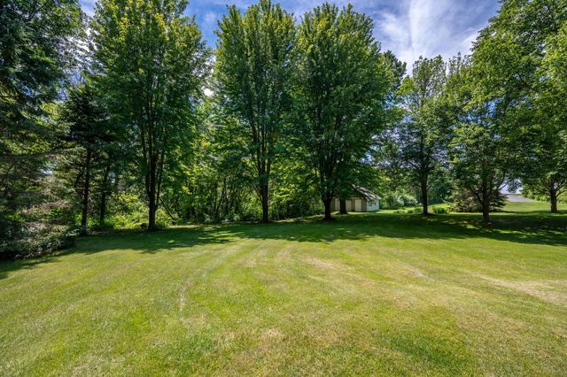 4749 S Lake Sarah Drive, Independence, MN 55359