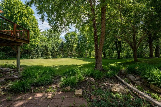 4749 S Lake Sarah Drive, Independence, MN 55359