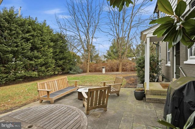 931 MARTHA AVE, Lancaster, PA 17601