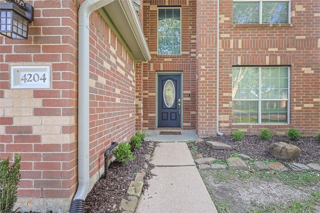 4204 Seminole Drive, Pearland, TX 77584