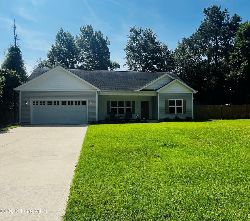 106 Driftwood Lane, Hampstead, NC 28443