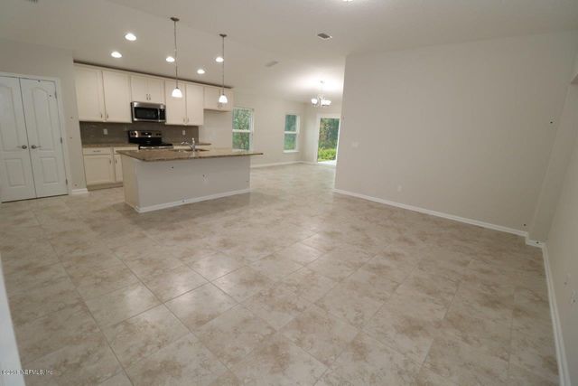 86467 MOONLIT WALK Circle, Yulee, FL 32097