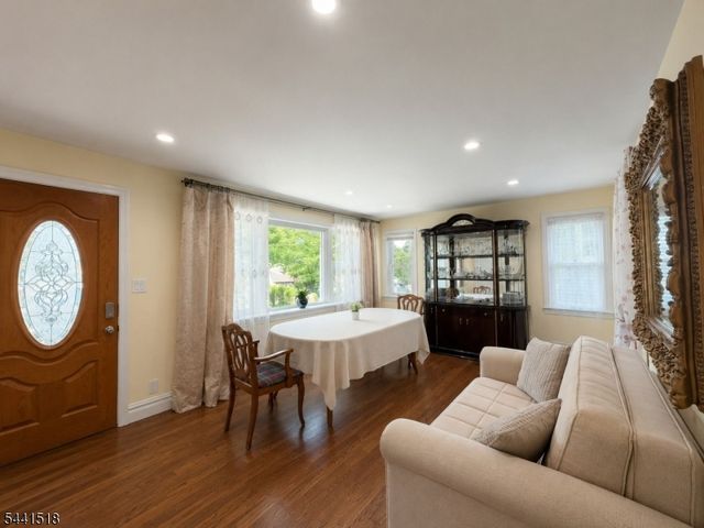 48 Sunnyside Rd, West Orange Twp., NJ 07052