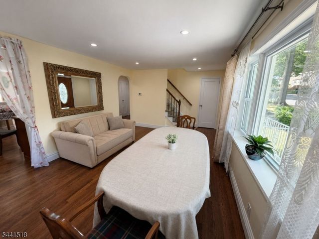 48 Sunnyside Rd, West Orange Twp., NJ 07052