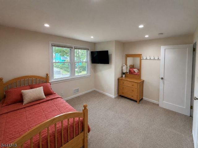 48 Sunnyside Rd, West Orange Twp., NJ 07052