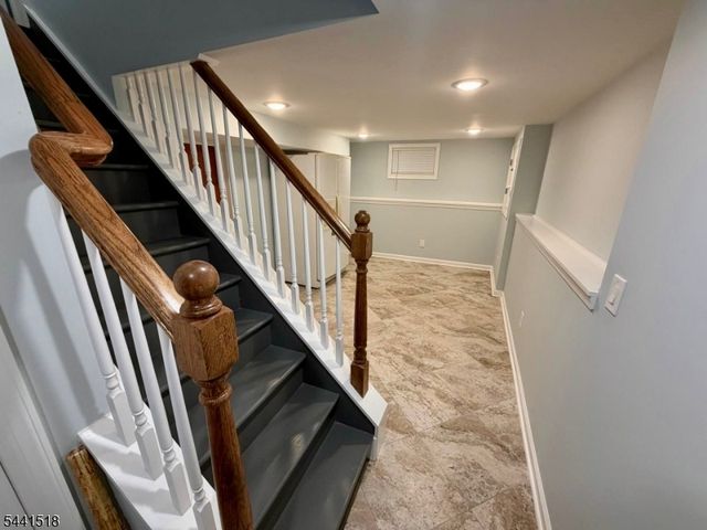 48 Sunnyside Rd, West Orange Twp., NJ 07052
