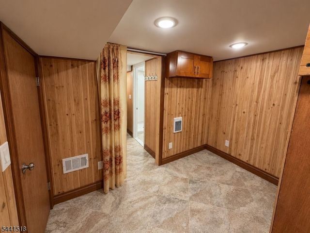 48 Sunnyside Rd, West Orange Twp., NJ 07052