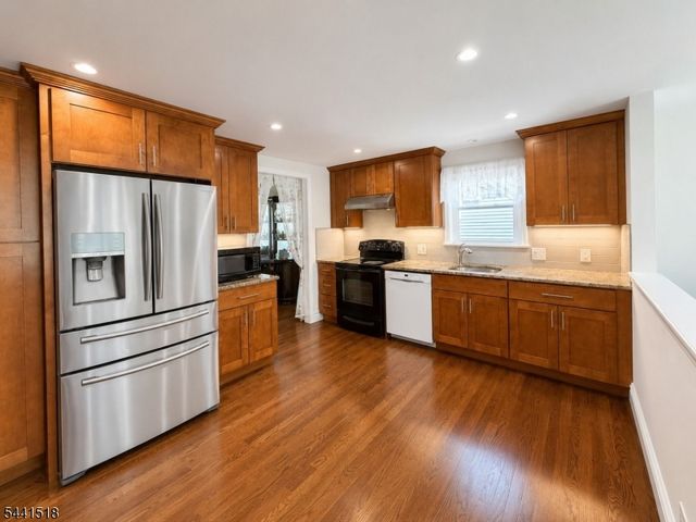 48 Sunnyside Rd, West Orange Twp., NJ 07052