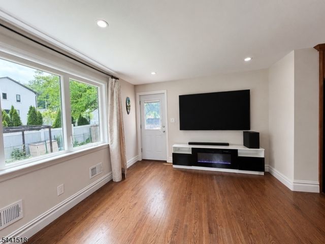48 Sunnyside Rd, West Orange Twp., NJ 07052