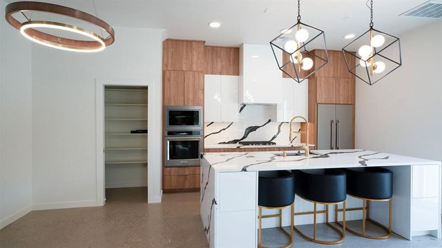 605 N Idaho Avenue, Oklahoma City, OK 73117