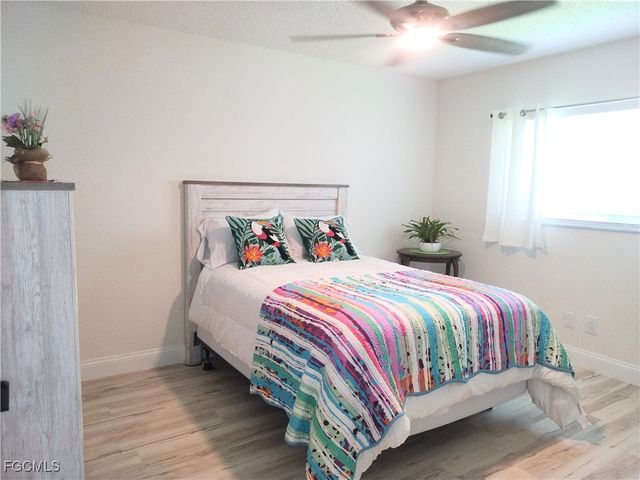 240 SE 46th TER, Cape Coral, FL 33904