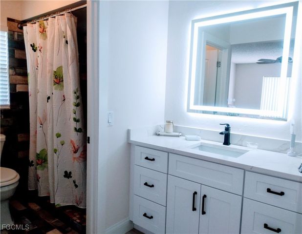 240 SE 46th TER, Cape Coral, FL 33904