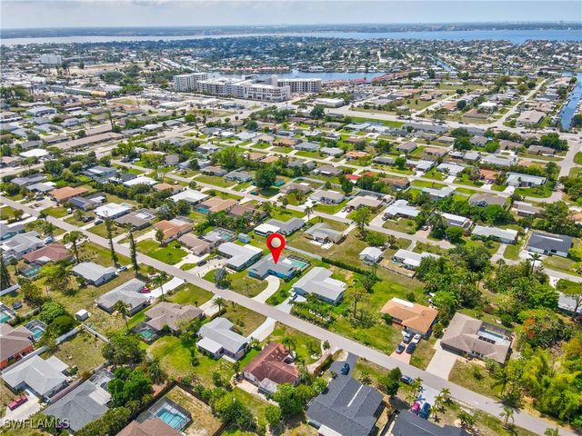 240 SE 46th TER, Cape Coral, FL 33904