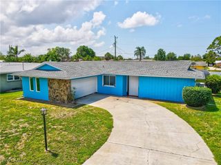 240 SE 46th TER, Cape Coral, FL 33904