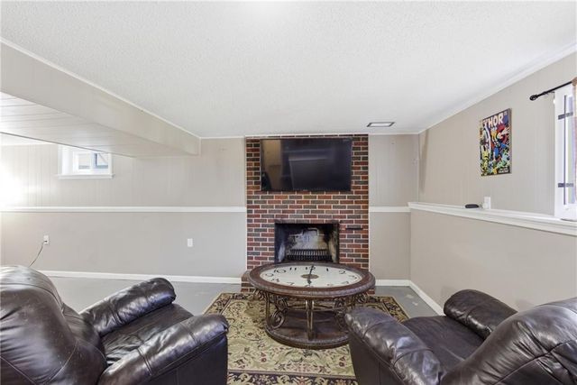 1619 Woodland Boulevard, Kansas City, KS 66106