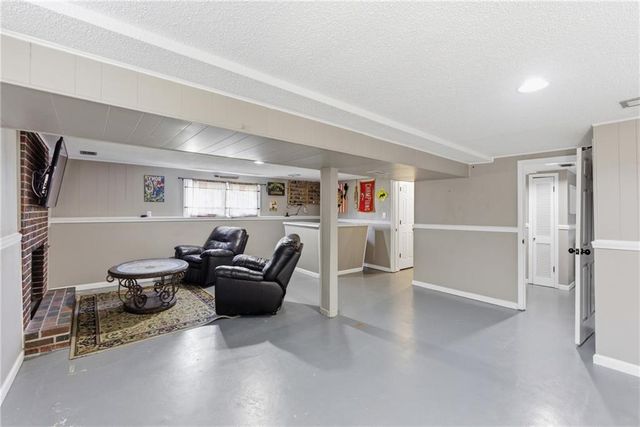 1619 Woodland Boulevard, Kansas City, KS 66106