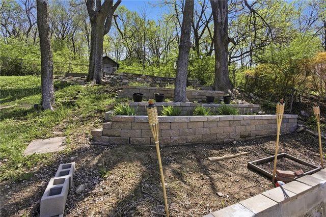 1619 Woodland Boulevard, Kansas City, KS 66106