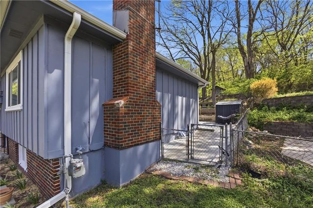 1619 Woodland Boulevard, Kansas City, KS 66106