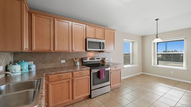 734 Wolfeton Way, New Braunfels, TX 78130