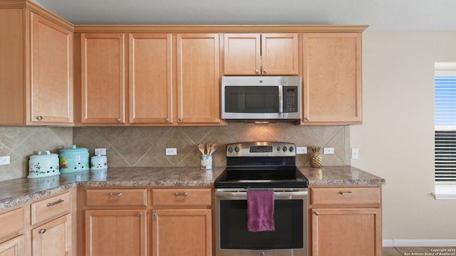 734 Wolfeton Way, New Braunfels, TX 78130