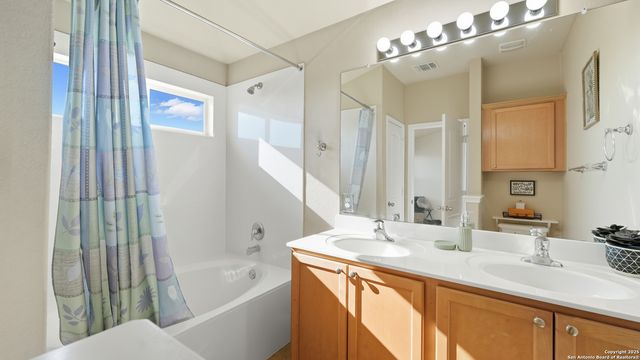 734 Wolfeton Way, New Braunfels, TX 78130