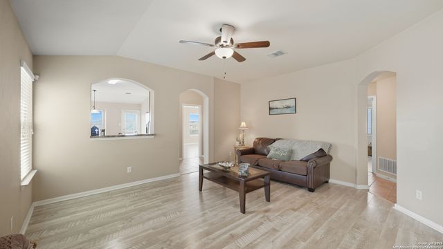 734 Wolfeton Way, New Braunfels, TX 78130