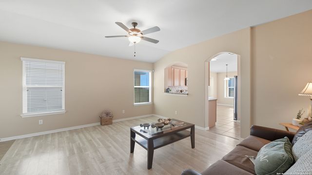 734 Wolfeton Way, New Braunfels, TX 78130