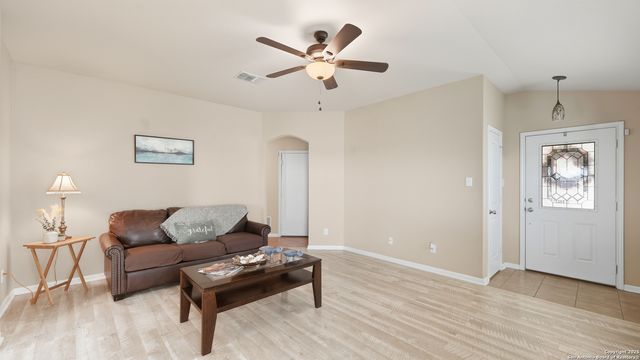 734 Wolfeton Way, New Braunfels, TX 78130