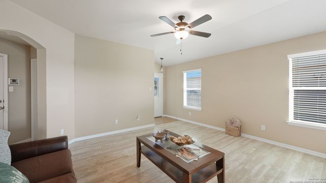 734 Wolfeton Way, New Braunfels, TX 78130