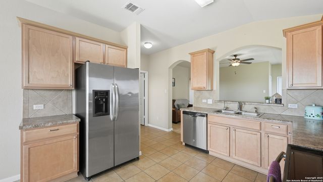 734 Wolfeton Way, New Braunfels, TX 78130