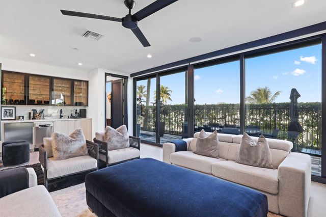 11501 Old Ocean Boulevard, Ocean Ridge, FL 33435