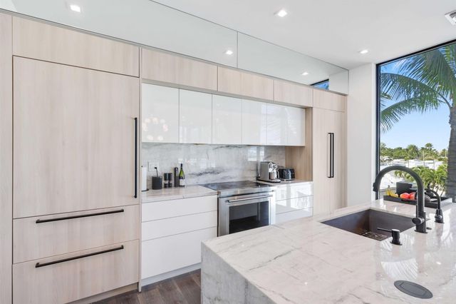 11501 Old Ocean Boulevard, Ocean Ridge, FL 33435