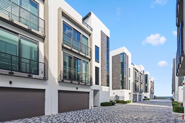 11501 Old Ocean Boulevard, Ocean Ridge, FL 33435