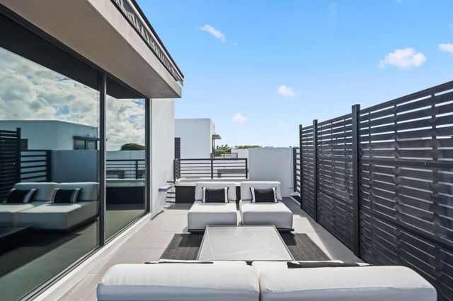 11501 Old Ocean Boulevard, Ocean Ridge, FL 33435