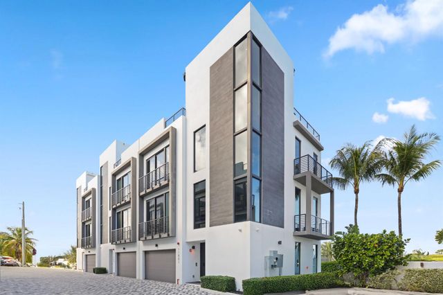 11501 Old Ocean Boulevard, Ocean Ridge, FL 33435