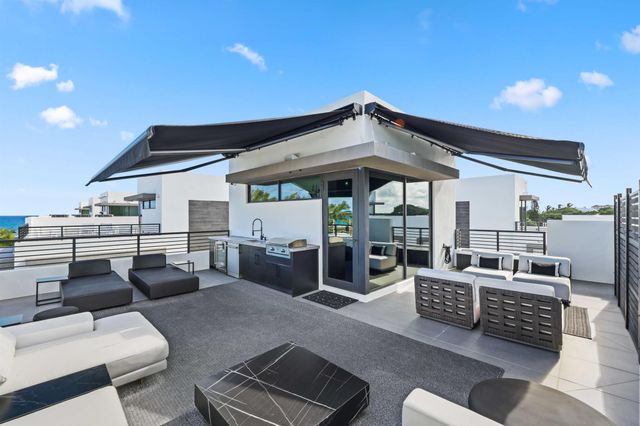 11501 Old Ocean Boulevard, Ocean Ridge, FL 33435