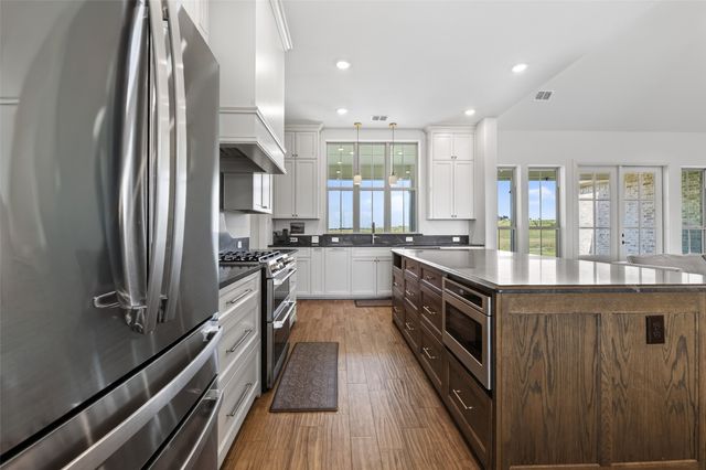 11032 Gregory Road, Sanger, TX 76266