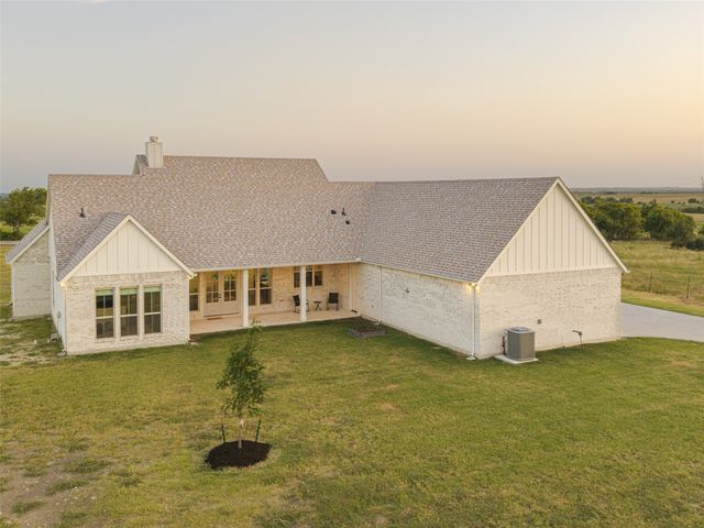 11032 Gregory Road, Sanger, TX 76266