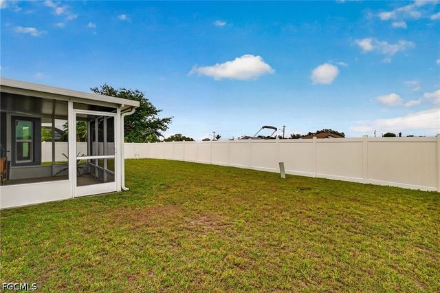 1417 NW 16th PL, Cape Coral, FL 33993