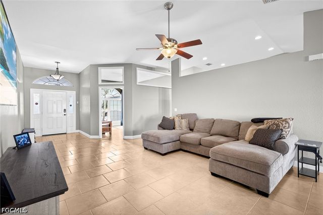 1417 NW 16th PL, Cape Coral, FL 33993