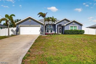 1417 NW 16th PL, Cape Coral, FL 33993