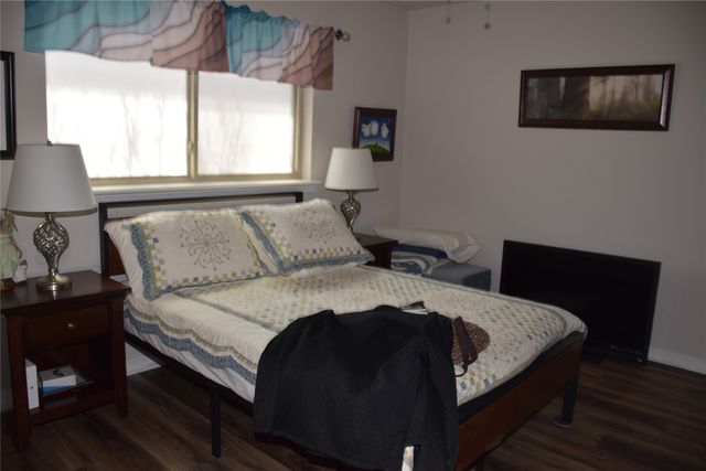 102 Monarch Court, Waxahachie, TX 75165