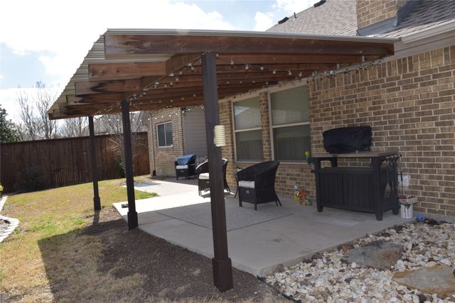 102 Monarch Court, Waxahachie, TX 75165