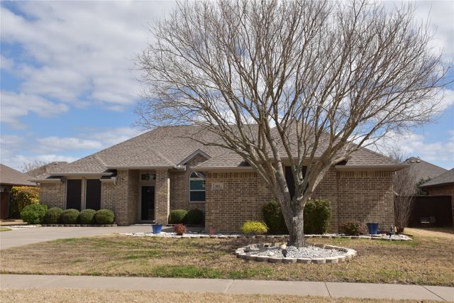 102 Monarch Court, Waxahachie, TX 75165